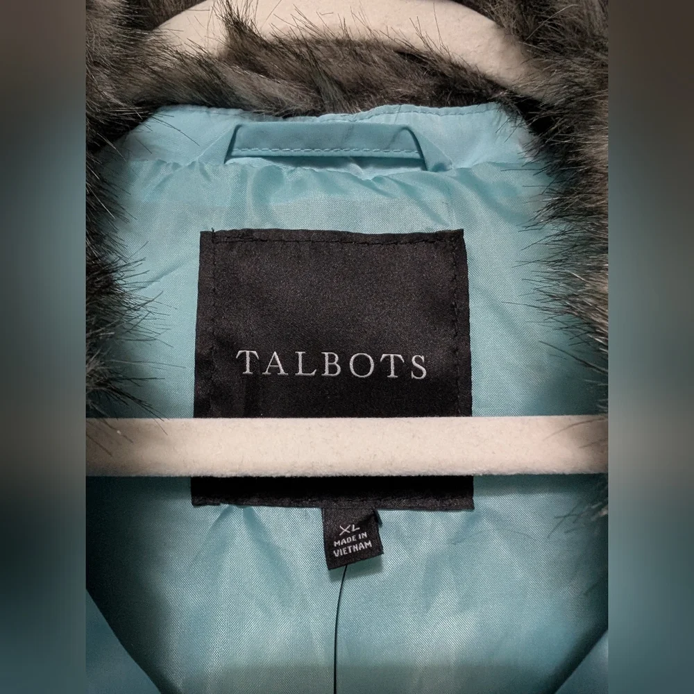 Talbot's Faux Fur Collar Down Puffer Vest - Picture 6 of 9